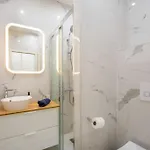 Notre Dame, Odeon 5e, Triplex 2 Salles De Bain Apartment Paris
