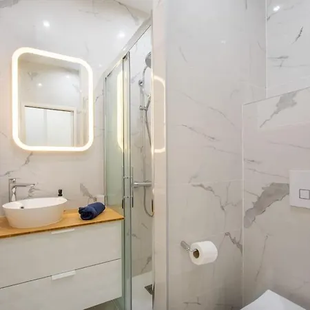Notre Dame, Odeon 5e, Triplex 2 Salles De Bain Lejlighed Paris