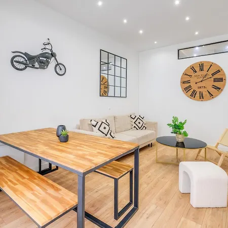Notre Dame, Odeon 5e, Triplex 2 Salles De Bain * פריז